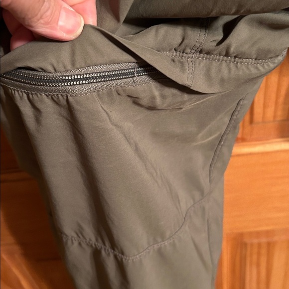 Outdoor Life Taupe Hiking zip-offs - Picture 7 of 7